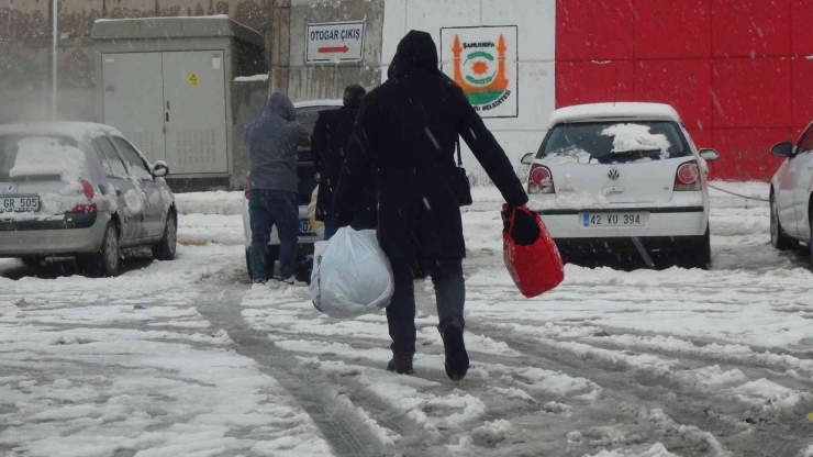 Şanlıurfa’da Kar Yağışı Nedeniyle Otobüs Seferleri Durduruldu