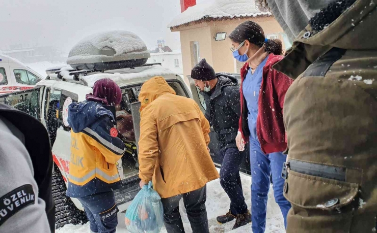 Kolonya İle Oynayan Çocuk Yanarak Yaralandı