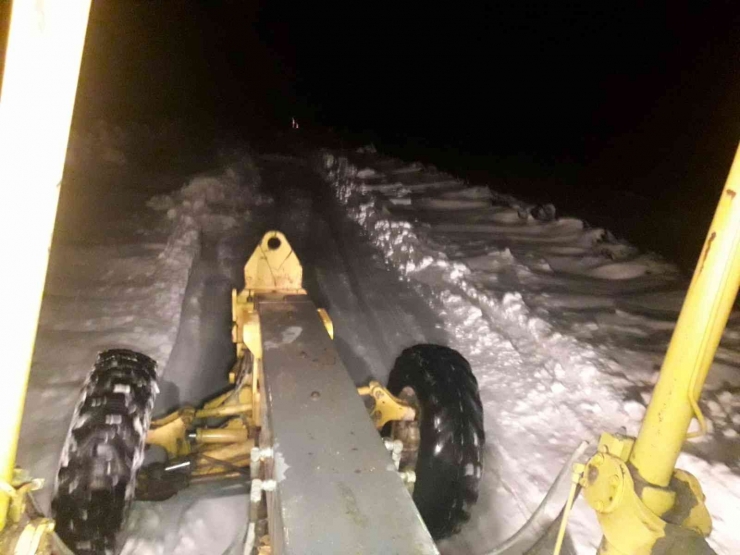 Haliliye’de Ekiplerin Gece Kar Mesaisi