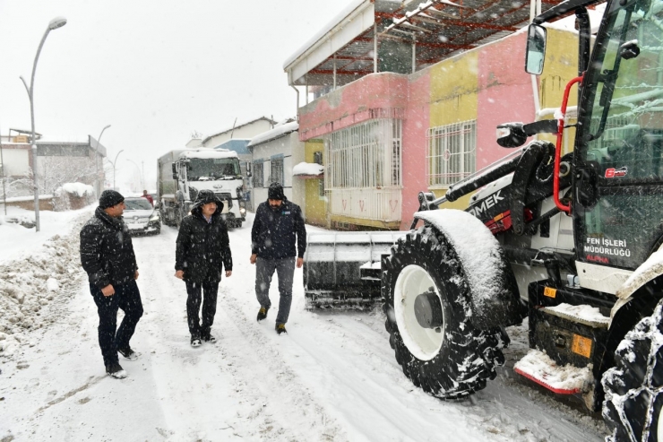 Yeşilyurt’ta Kar Seferberliği