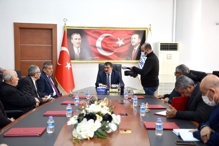 Başkan Gürkan, Muhtarları Kabul Etti