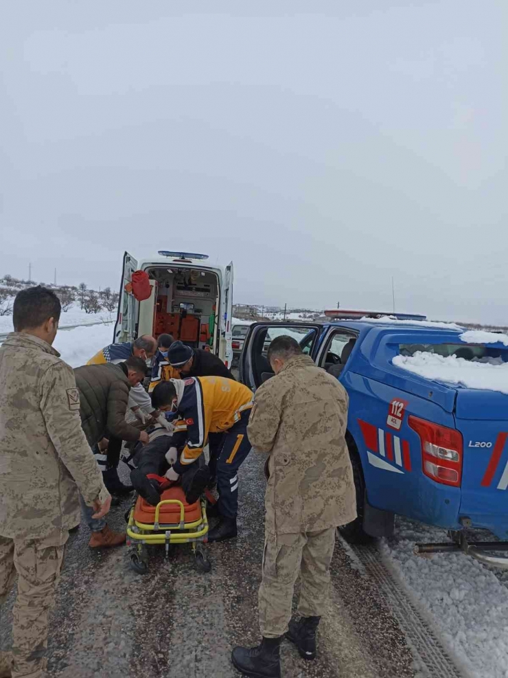 Adıyaman’da Çatı Çöktü: 1 Ölü, 1 Yaralı