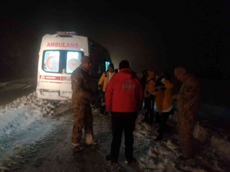 Umke Yolu Kapalı Kırsal Bölgelerdeki Hastalara Bir Bir Ulaşıyor