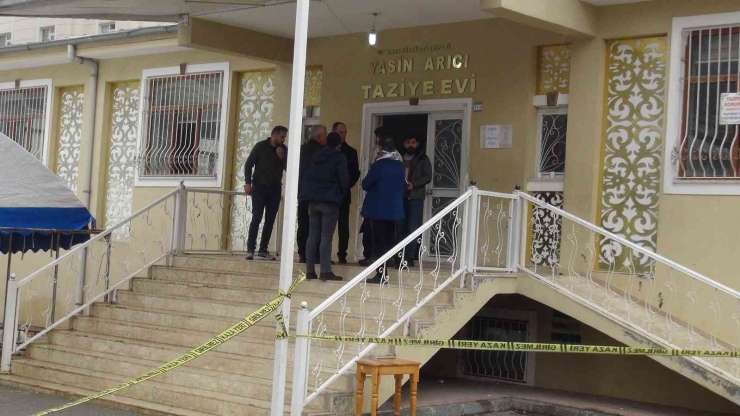 Şanlıurfa’da Taziye Evine Silahlı Saldırı: 3 Yaralı