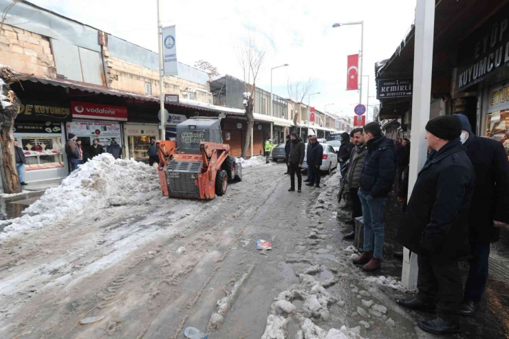 Esnaftan Başkan Tahmazoğlu’na Teşekkür