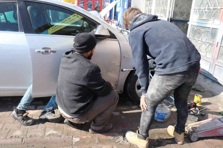 Malatya’daki Oto Sanayilerde Kar Yoğunluğu