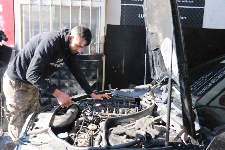 Malatya’daki Oto Sanayilerde Kar Yoğunluğu