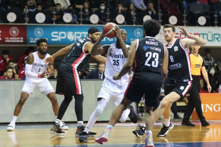 Ing Basketbol Süper Ligi: Gaziantep Basketbol: 82 - Beşiktaş: 77