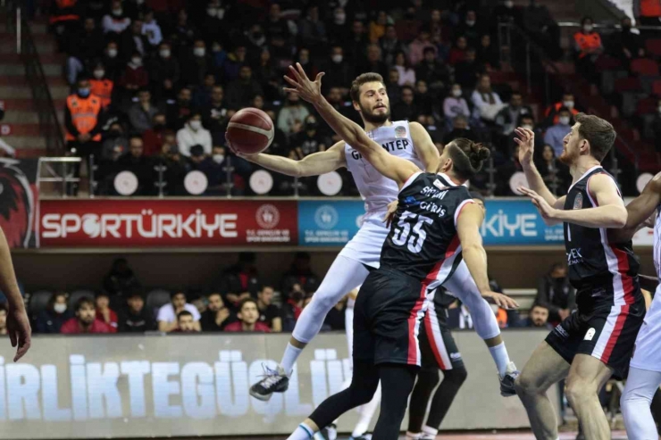 Ing Basketbol Süper Ligi: Gaziantep Basketbol: 82 - Beşiktaş: 77