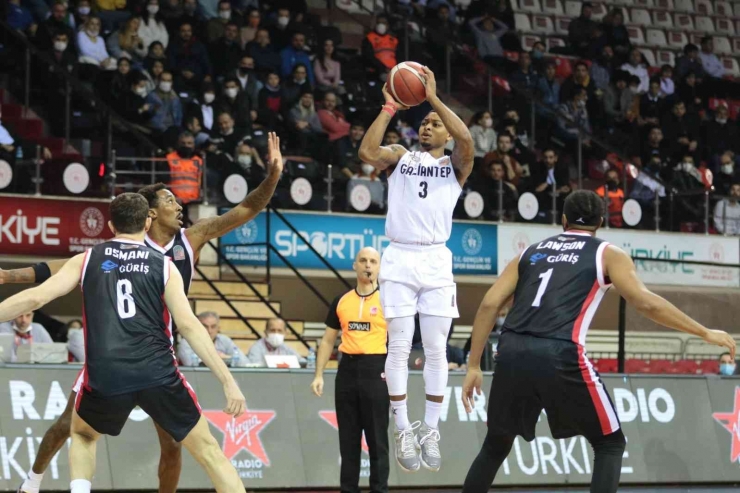 Ing Basketbol Süper Ligi: Gaziantep Basketbol: 82 - Beşiktaş: 77