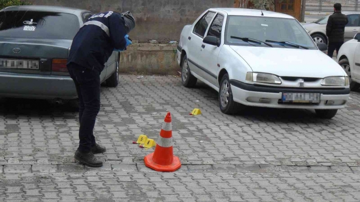 Hasta Ziyaretinde Silahlı Kavga: 3 Yaralı