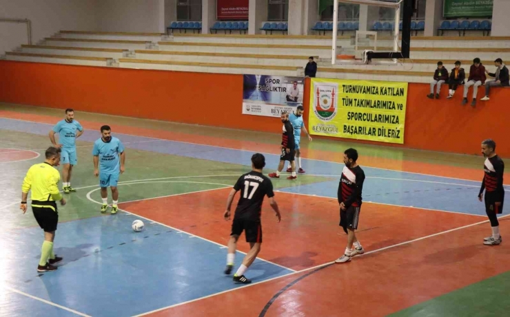 Şanlıurfa’da Kurumlar Arası Futsal Turnuvası Başladı