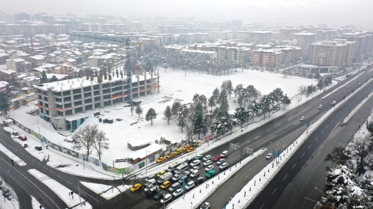 Yeşilyurt, 18 Mart’ta İhaleye Çıkacak Olan Yeşilyurt Millet Bahçesiyle Dev Bir Yatırıma Daha Kavuşacak