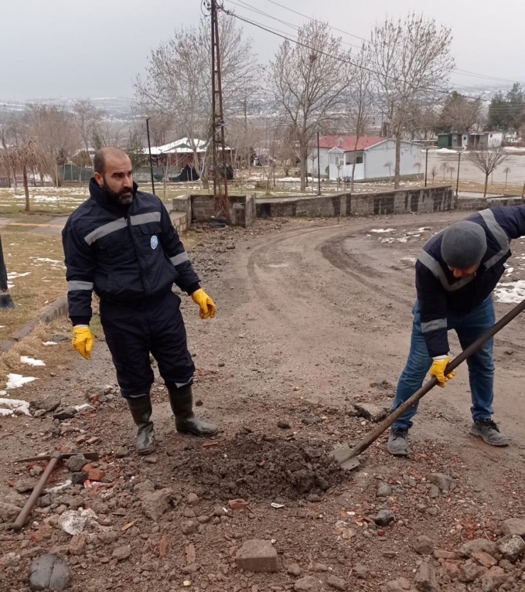 Diski, Kanalizasyonlarda Temizlik Çalışması Başlattı