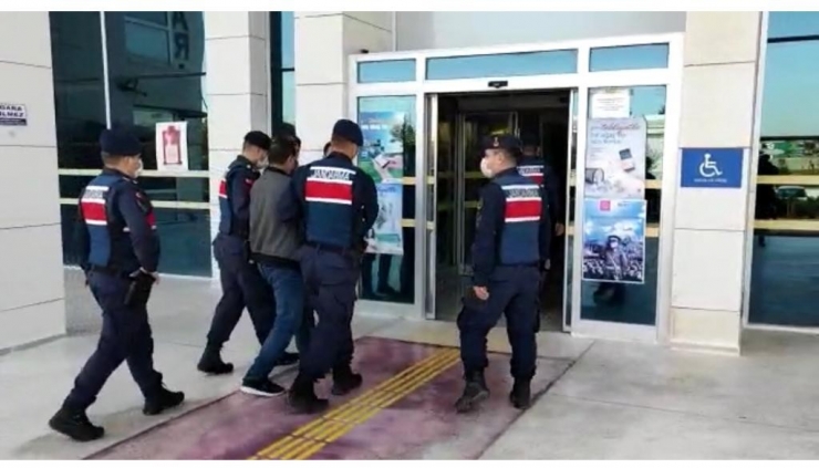 Gaziantep’te 135 Litre Sahte Alkol Ele Geçirildi