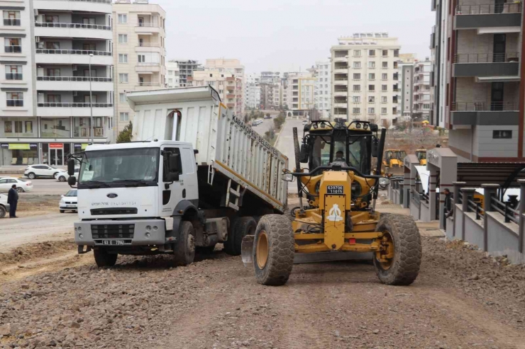 Karaköprü’de Üst Yapı Çalışmaları Sürüyor