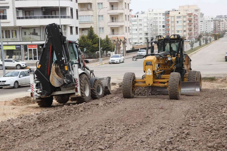 Karaköprü’de Üst Yapı Çalışmaları Sürüyor
