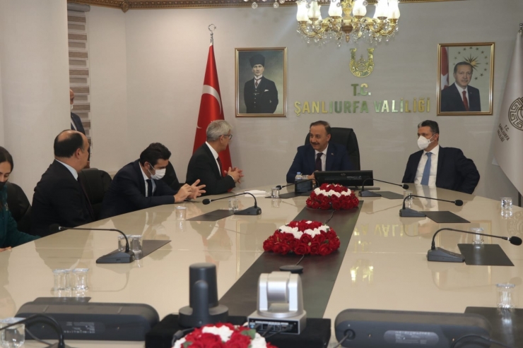 Vali Erin, Dış Ticaret Heyetiyle Bir Araya Geldi
