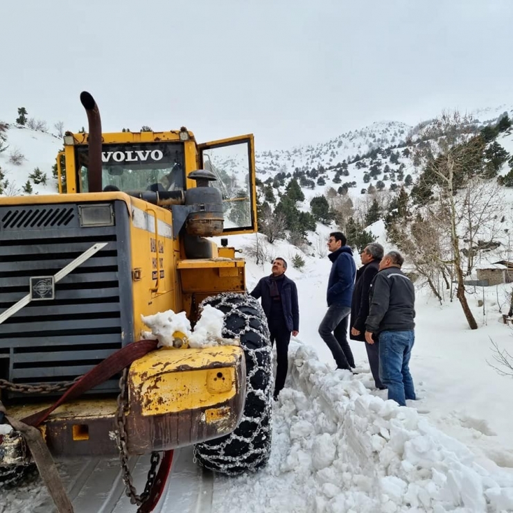 Kaymakam Ayrancı, Yol Açma Çalışmalarını İnceledi