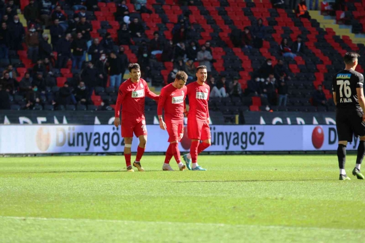 Spor Toto Süper Lig: Gaziantep Fk: 3 - Dg Sivasspor: 1 (ilk Yarı)