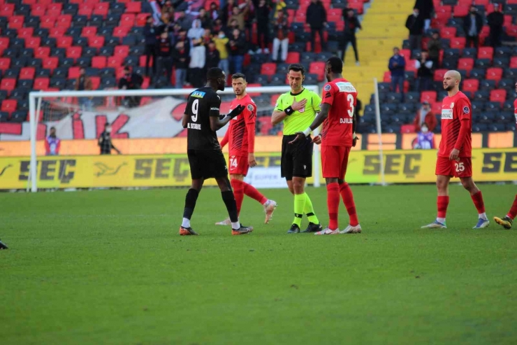 Spor Toto Süper Lig: Gaziantep Fk: 5 - Dg Sivasspor: 1 (maç Sonucu)