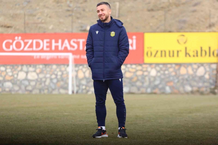 Yeni Malatyaspor’da Adem Büyük Yönetiminde İlk İdman Gerçekleşti