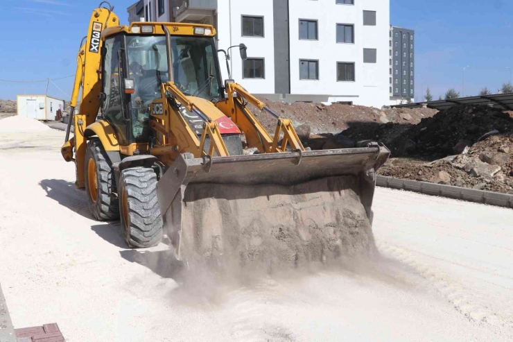 Karaköprü’de Kilitli Parke Çalışmaları Devam Ediyor