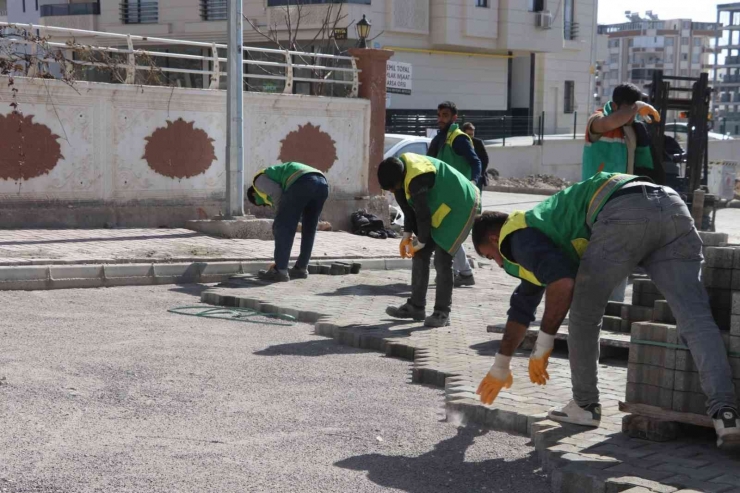 Karaköprü’de Kilitli Parke Çalışmaları Devam Ediyor