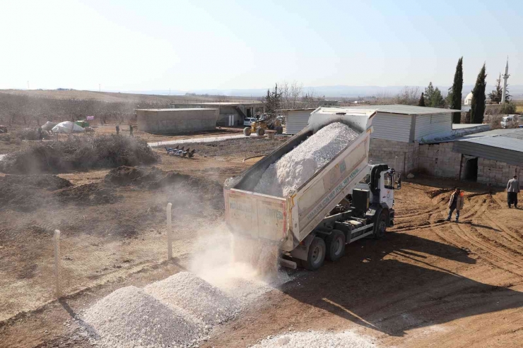 Haliliye’nin 3 Kırsal Mahallesinde Yol Çalışması Sürüyor