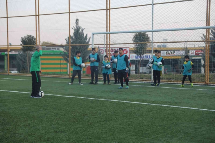 Şanlıurfa’da Geleceğin Kalecileri Yetişiyor