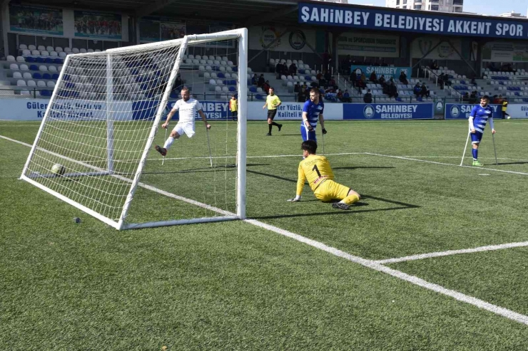 Şahinbey Ampute Kendi Evinde Çok Farklı 6-0