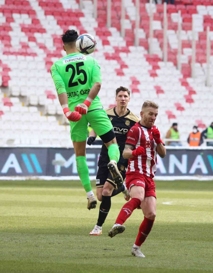 Yeni Malatyaspor Ligin Dibine Demir Attı