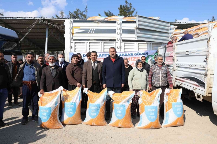 Besicilere Yüzde 100 Hibeyle 375 Ton Yem Desteği