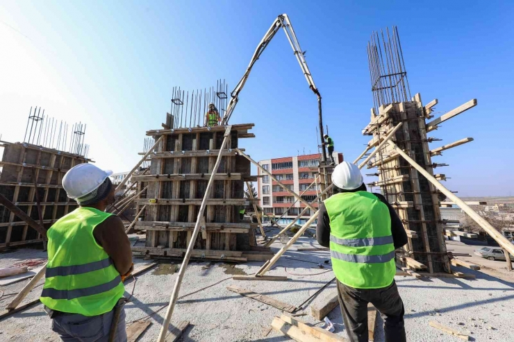 Çınar Bilgievinde Çalışmalar Başladı