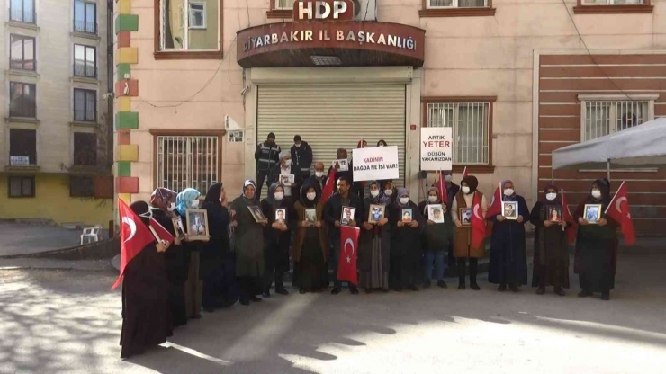 Evlat Nöbetindeki Ağabey, Kardeşini Hdp’den İstiyor