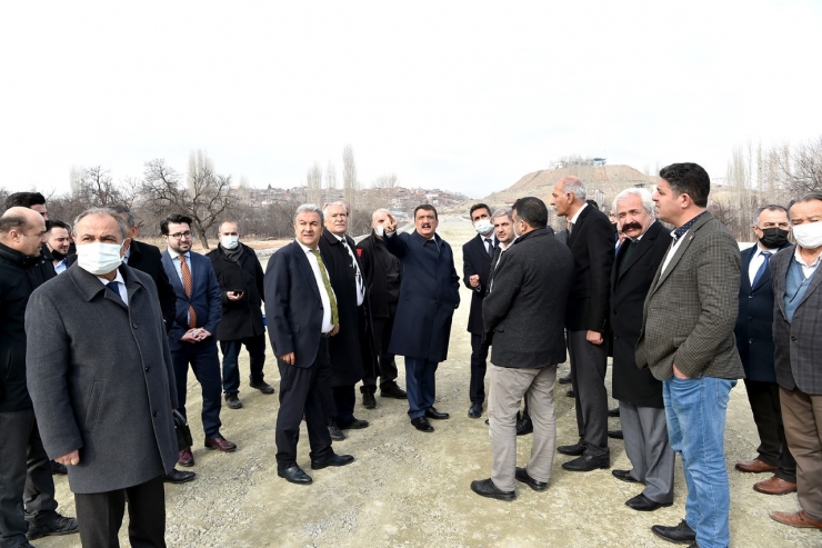 Başkan Gürkan, Kuzey Kuşak Yolunda İncelemelerde Bulundu