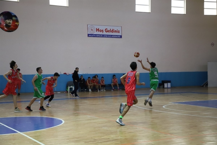 Basketbol’da Türkiye Yarı Finali Heyecanı