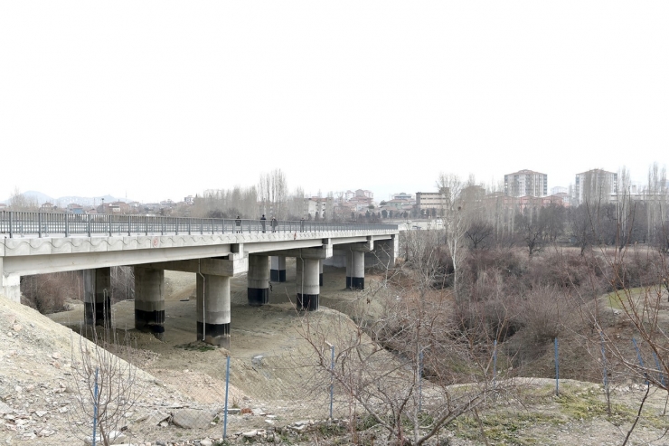 Başkan Gürkan, Kuzey Kuşak Yolunda İncelemelerde Bulundu