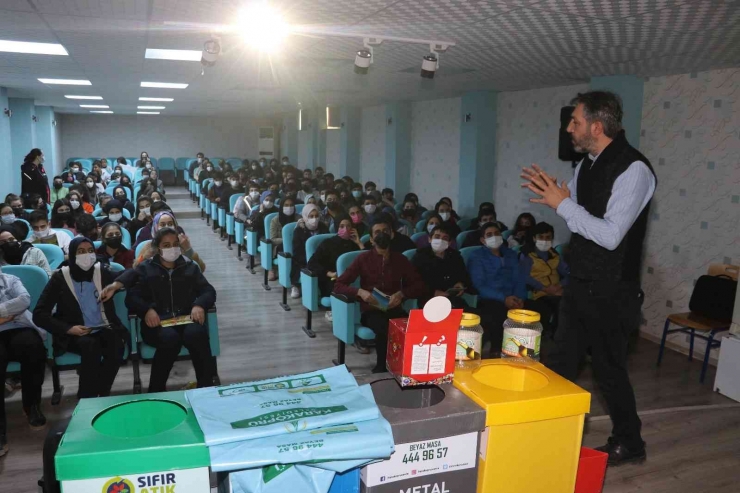 Şanlıurfa’da Öğrencilere Sıfır Atık Eğitimi Verildi