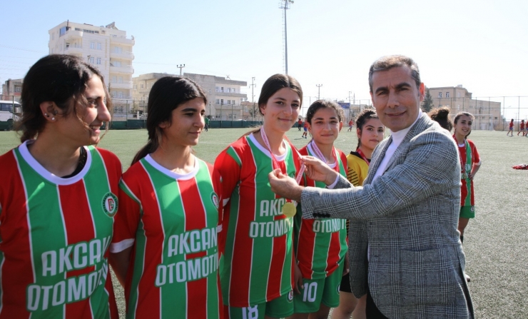 Kızlar Ve Erkekler Futbol Yarı Final Maçları Sona Erdi