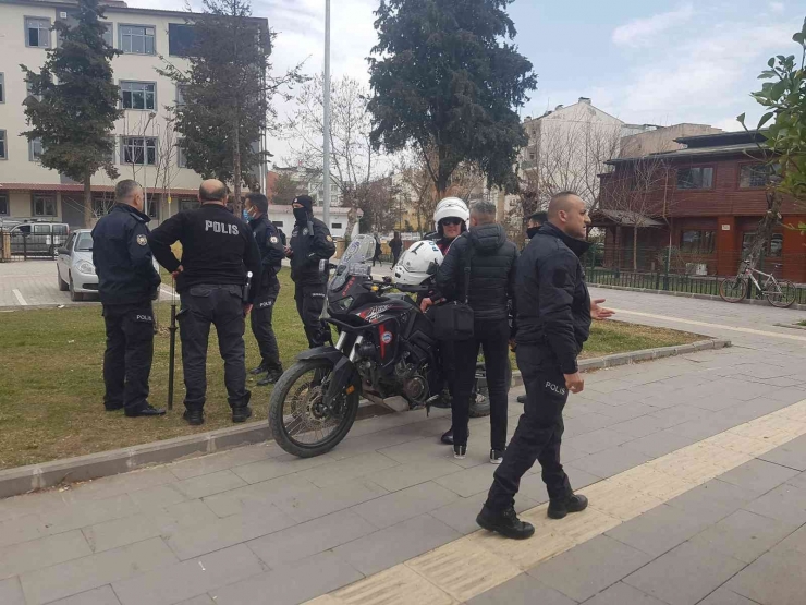 Öğrenciler Arasındaki Kavgaya Polis Müdahale Etti