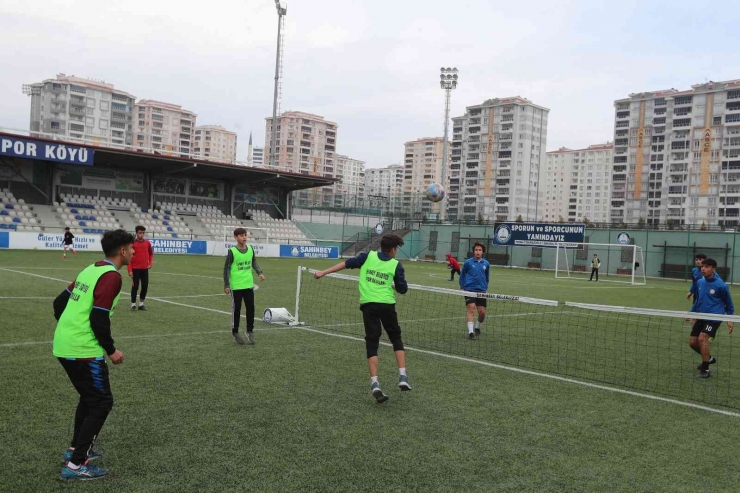 Şahinbey’de Yüzlerce Sporcu Derece İçin Mücadele Etti