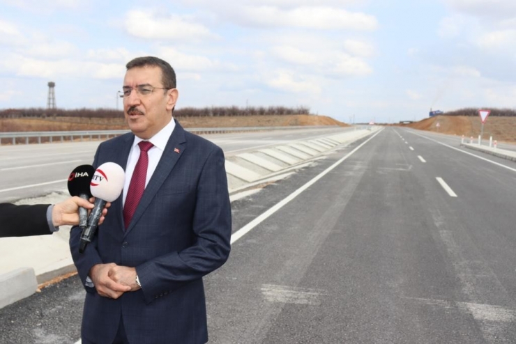 Malatya Kuzey Çevreyolu’nda 26,5 Kilometrelik Kısım Trafiğe Açıldı