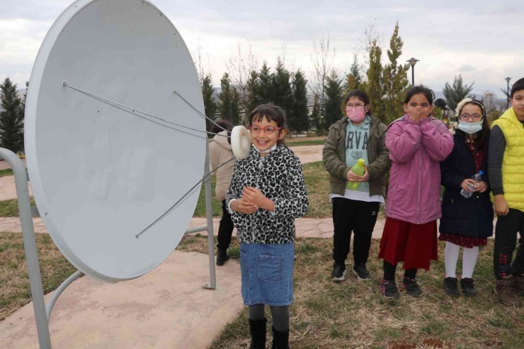 Battani Bilim Merkezi Öğrencilere İlham Oluyor