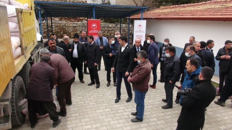 Doğanşehir’de Arpa Ve Buğday Tohumu Dağıtımına Başlandı