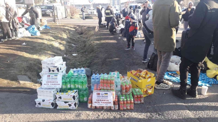 Yedi Başak’tan Savaş Mağduru Ukrayna Halkına Yardım