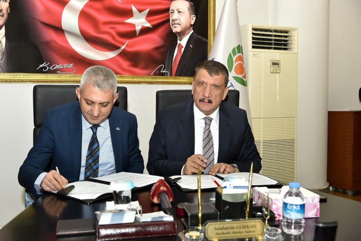 Kayısı Çiçeği Festivali İçin İş Birliği Protokolü