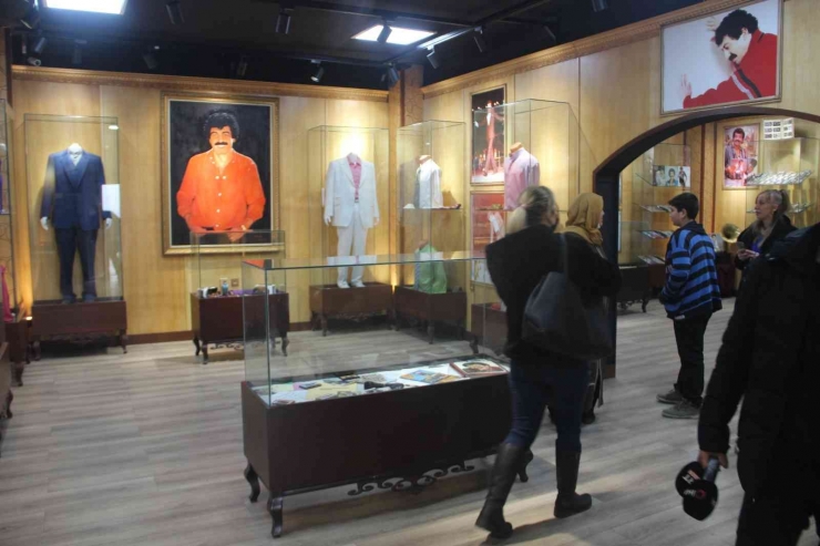 ’müslüm Baba’ Memleketi Şanlıurfa’da Unutulmadı