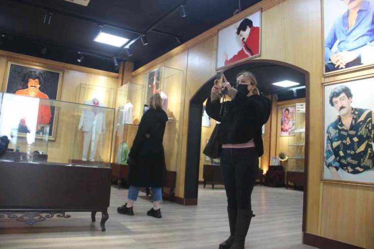 ’müslüm Baba’ Memleketi Şanlıurfa’da Unutulmadı