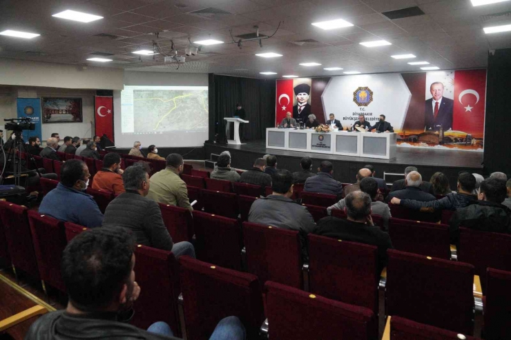 Diyarbakır’da Toplu Ulaşım İhalesinde 25 Hat İçin Teklif Verildi